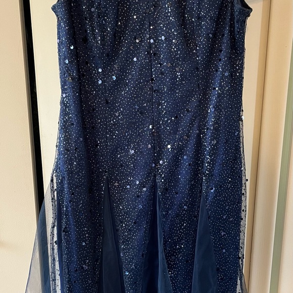 JS Collections Navy Sequin Midi Dress - Picture 6 of 12